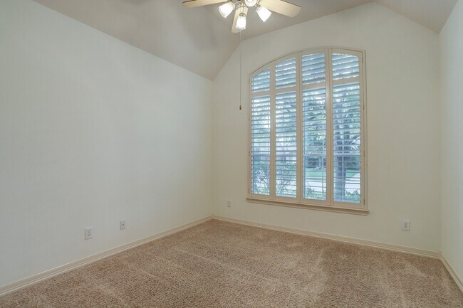 Building Photo - 12419 Acacia Arbor Ln