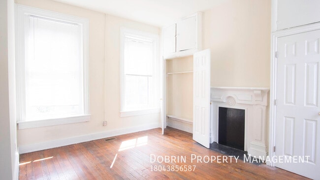 Building Photo - 810 W Clay St