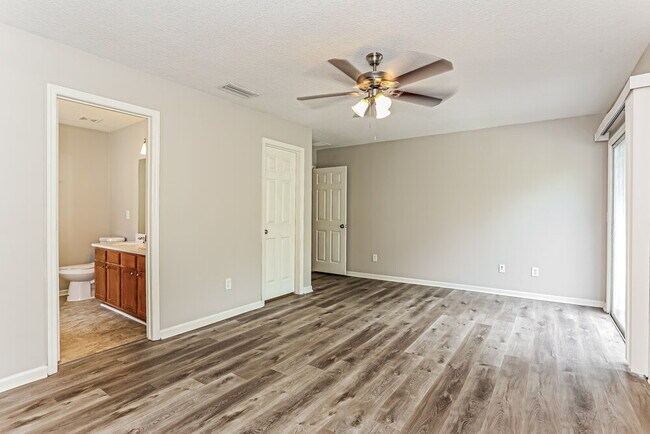 Building Photo - 720 Rembrandt Ave