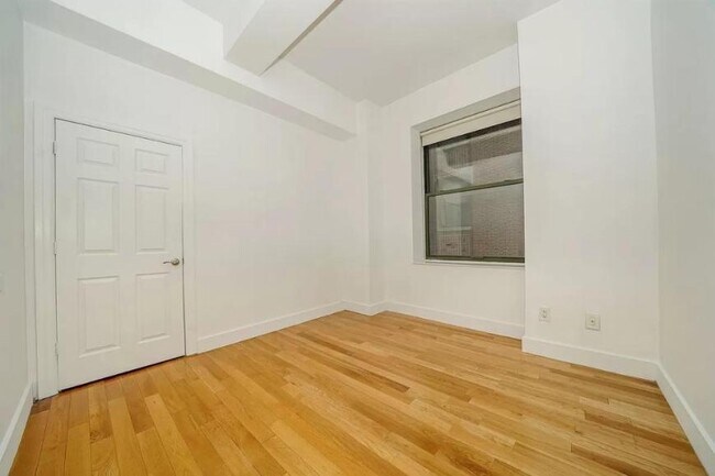Building Photo - 4 bedroom in NEW YORK NY 10038