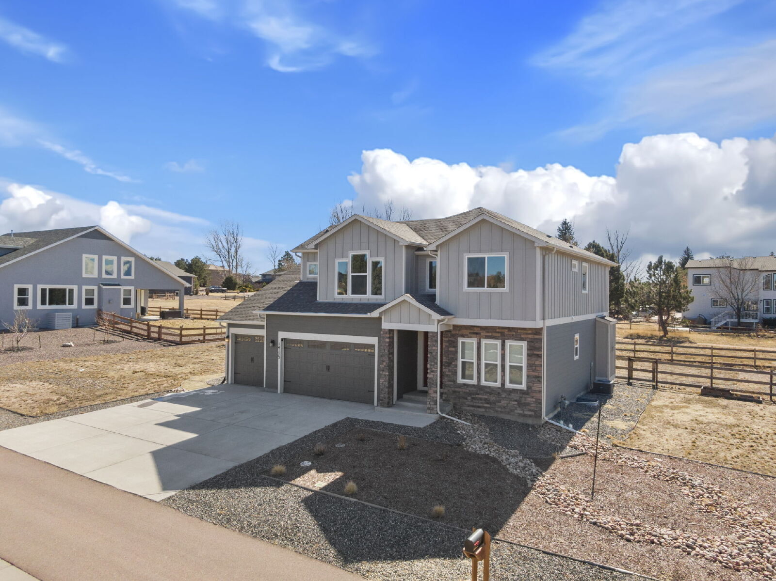 Building Photo - Modern Comfort Meets Mountain Beauty – 4-B...