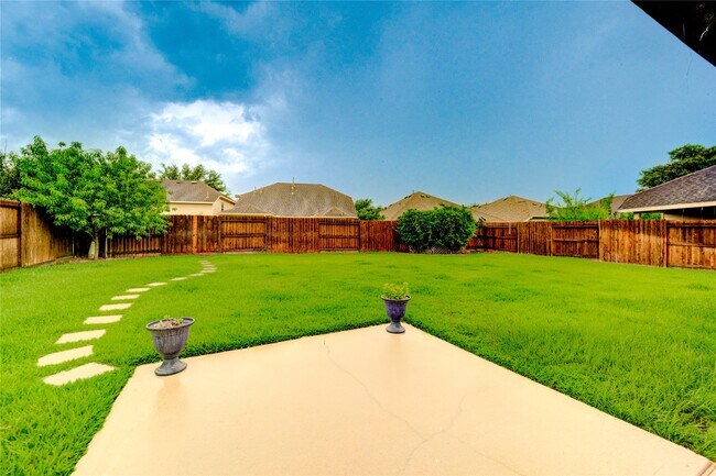 Building Photo - 7014 Marble Springs Dr