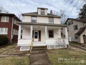 Building Photo - Charming 3-Bedroom Property in Prime Location