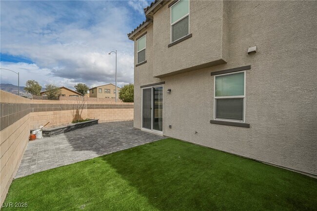 Building Photo - 6679 Velletri St.