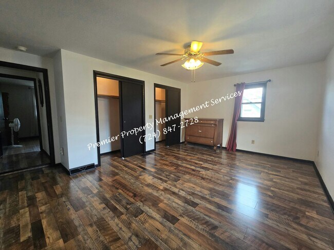Building Photo - 216 S 13th St