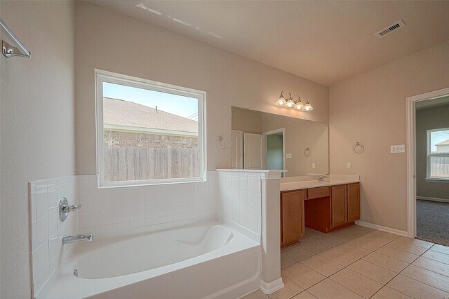 Building Photo - 4435 Painted Bunting Ln