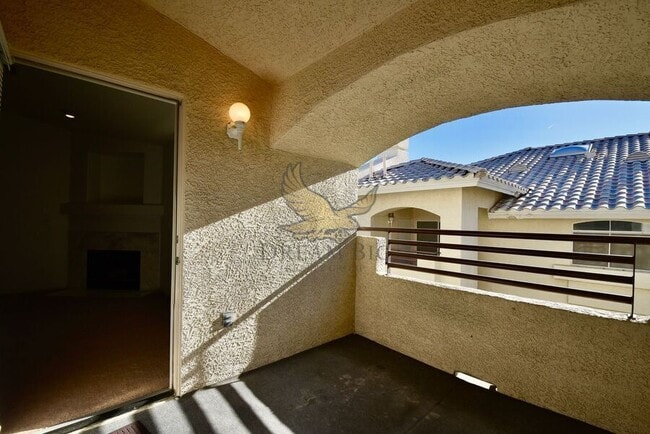 Building Photo - 3320 S Fort Apache Rd