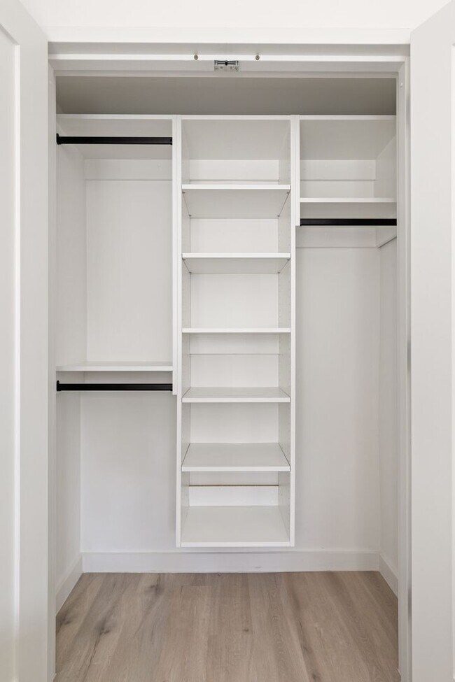 Building Photo - 2971 Shell Rd