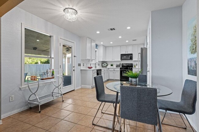 Building Photo - 3125 Winding Shore Ln