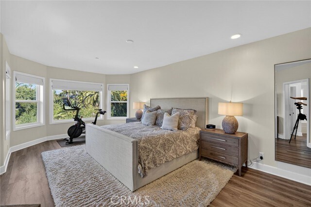 Building Photo - 214 Avenida Montalvo