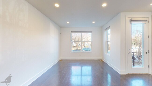 Building Photo - Stunning and Spacious Duplex in Brookland w/ Parking!