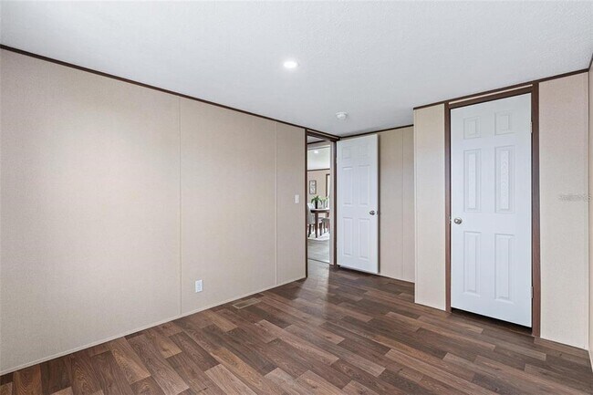 Building Photo - 8150 Cherokee Rd