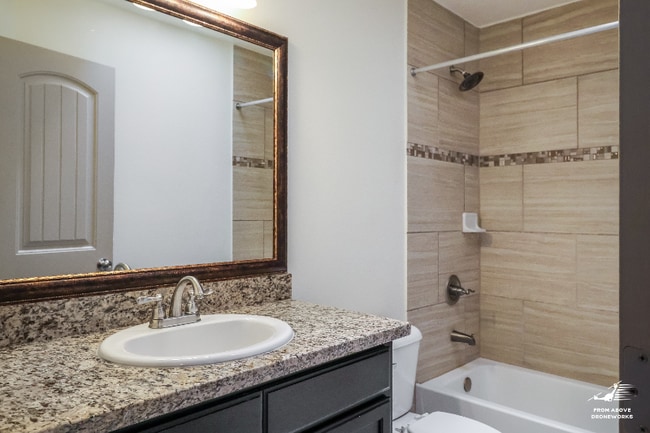 Building Photo - 3204 Merry Mdw