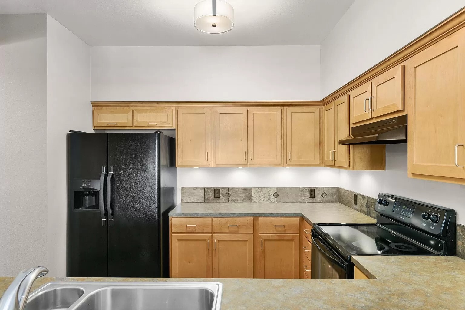 Building Photo - 1127 Broadway St NE