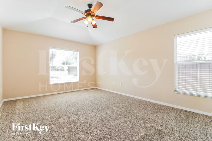 Building Photo - 318 Country Vineyard Dr