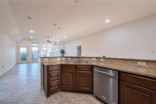 Building Photo - 6010 Le Moyne Pass Ln