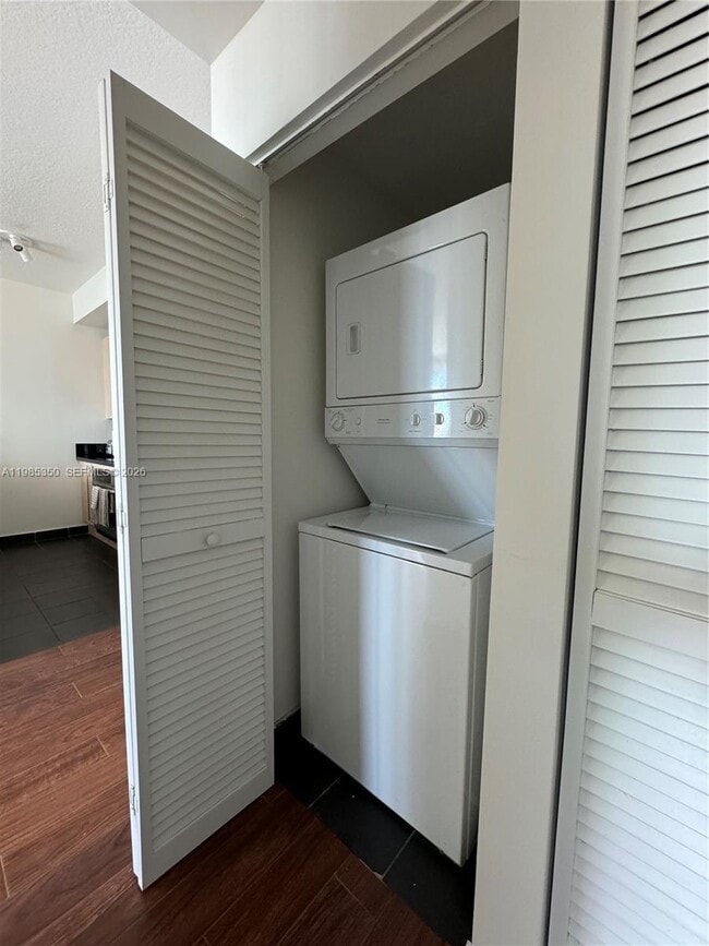 Building Photo - 79 SW 12th St