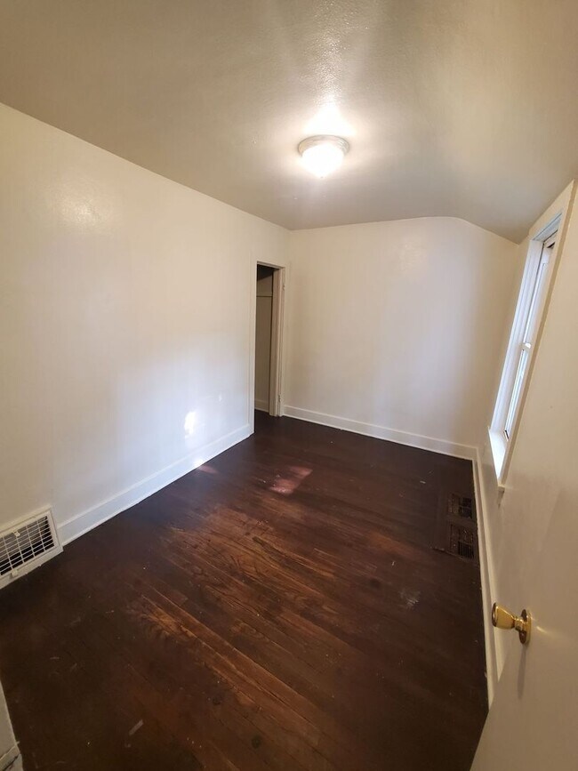 Building Photo - 1806-1808 63rd St. (Duplex)