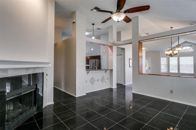 Building Photo - 908 Gordon Oaks Dr