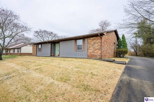 Building Photo - 1615 Catalpa Rd