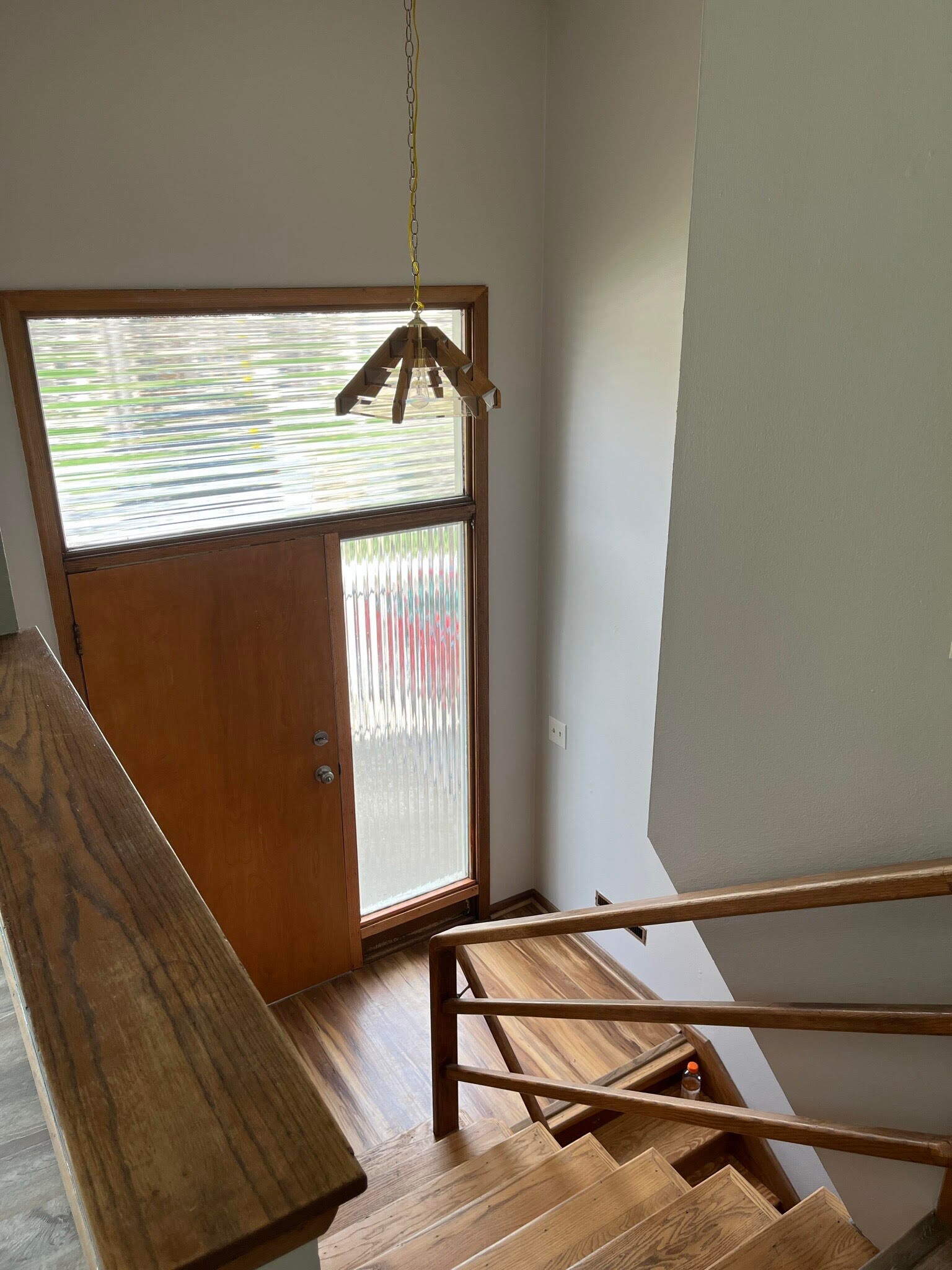 Main Entry - 3001 Ashford Ln