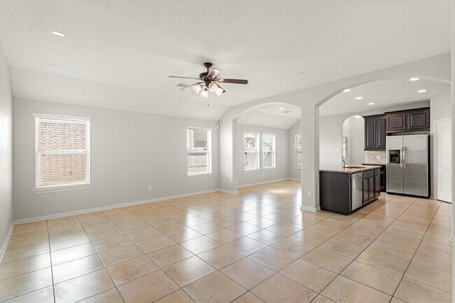 Building Photo - 13026 Davenport Hills Ln