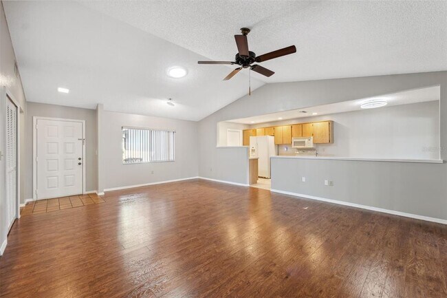 Building Photo - 7522 Heather Walk Dr