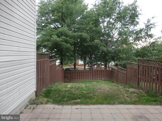 Building Photo - 24673 Nettle Mill Square