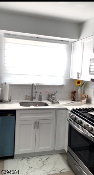 Building Photo - 131 Country Club Dr