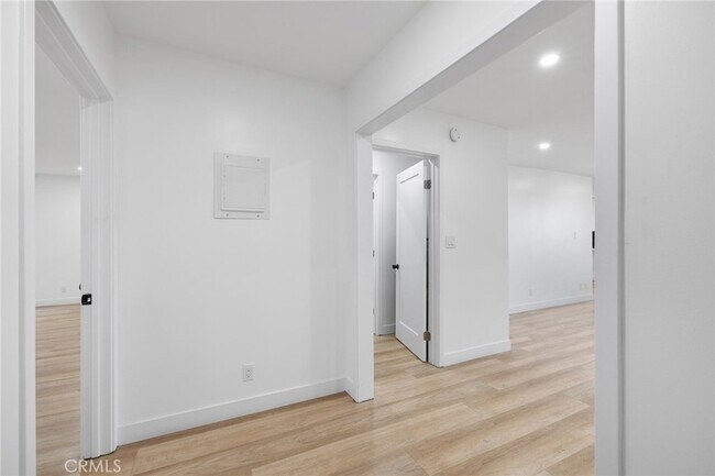 Building Photo - 17000 Burbank Blvd