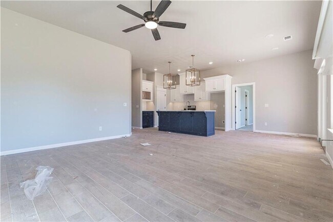 Building Photo - Beautiful 4 Bedroom 2 Bathroom Home in Deer Creek Schools with a Storm Shelter and Outdoor Fireplace