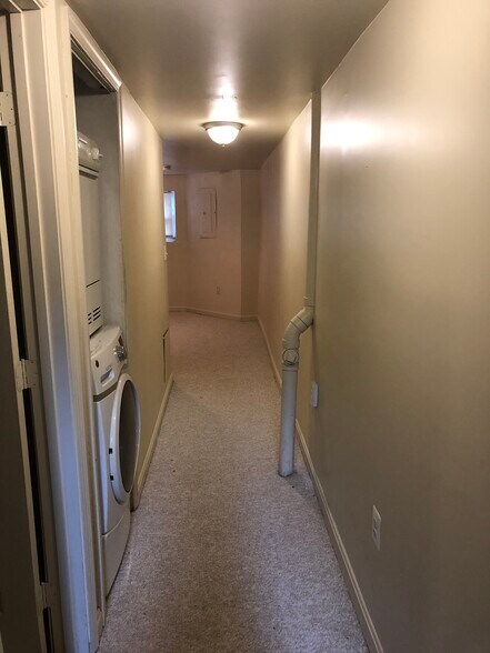 Hall - 33 Randolph Pl NW