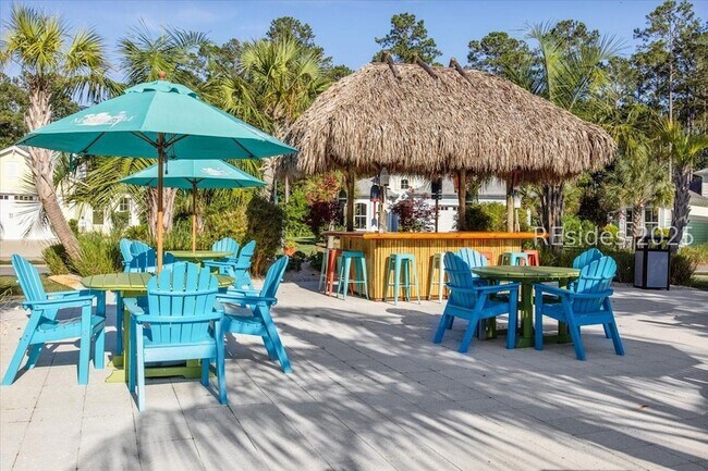 Building Photo - 155 Weekend Ave