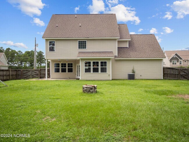 Building Photo - 112 Kenna Ct