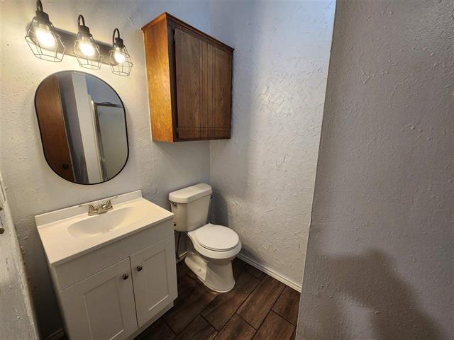 Building Photo - 4910 SE Mills Ave