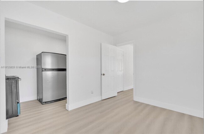 Building Photo - 26542 SW 138th Ct
