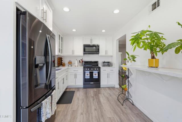 Building Photo - 17412 Wellfleet Ave