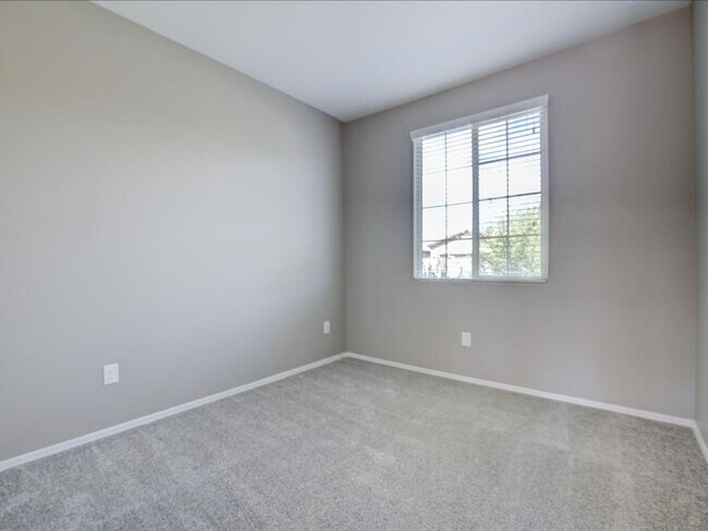 Building Photo - 6568 E Via Arroyo Azul