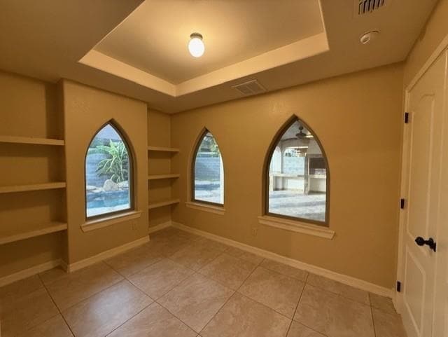 Building Photo - 222 Majestic Palm Dr