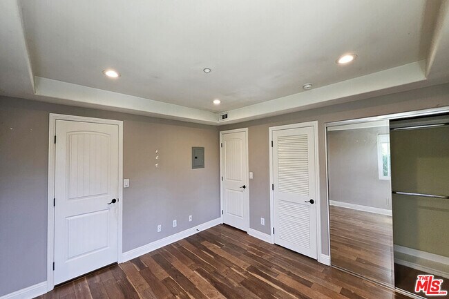 Building Photo - 4220 Fair Ave
