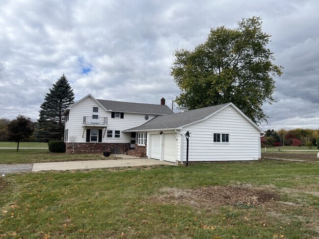 Building Photo - 7555 Finzel Rd