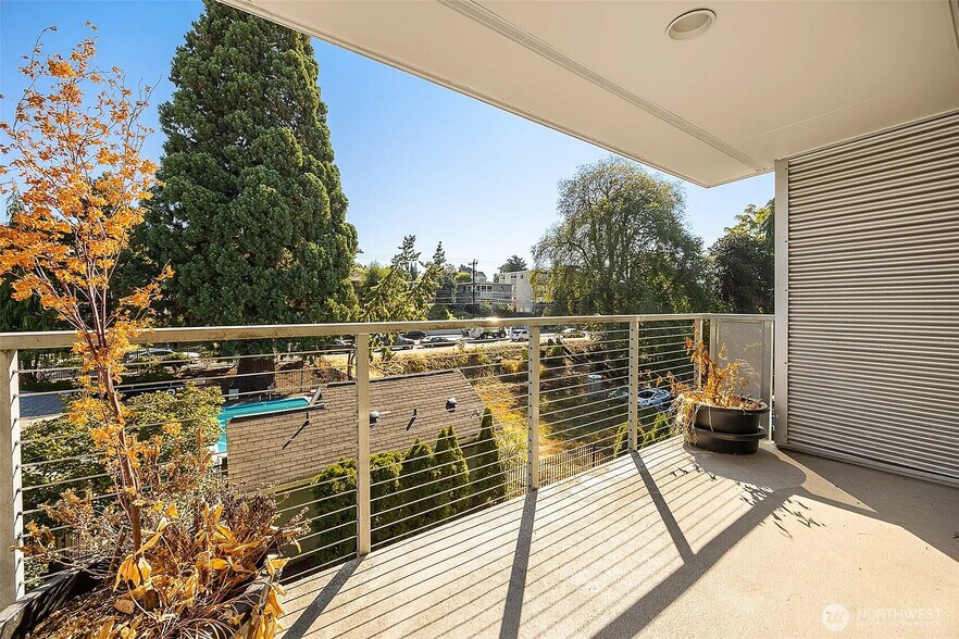 Building Photo - 1311 12th Ave S