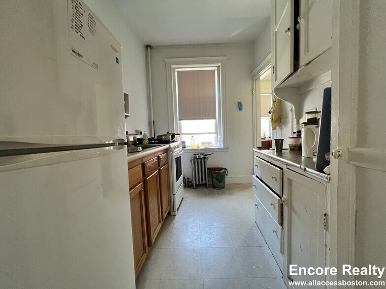 Building Photo - 66 Chiswick Rd