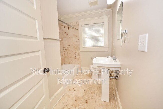 Building Photo - 63 Norwood Ave NE