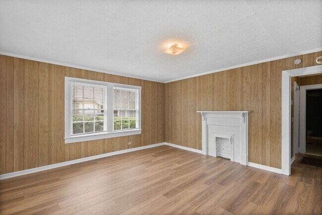 Building Photo - Freshly Updated 3BR Home in Opelika – Clean, Bright, Move-In Ready