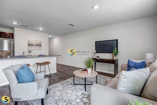 Building Photo - 6426 Sweetbay Ln