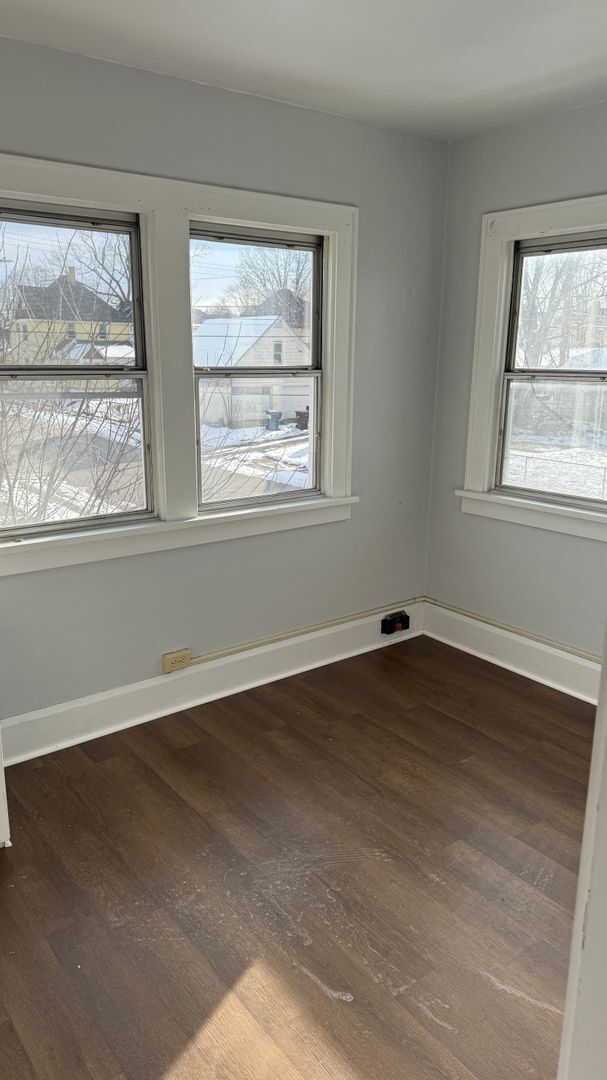 Building Photo - 453 Baldwin Ave