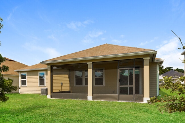 Building Photo - Home with Pond Views & Screened-In Patio