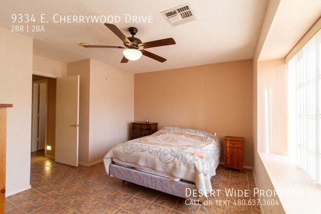 Building Photo - 9334 E Cherrywood Dr