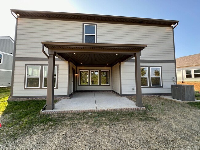 Building Photo - 2024-Built Beautiful 4-Bedroom and 3.5 Bat...